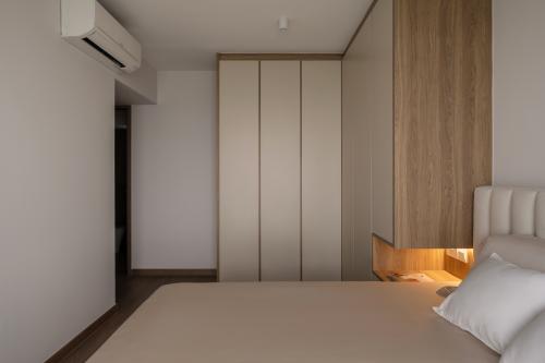 Contemporary Bedroom at Northshore Cove