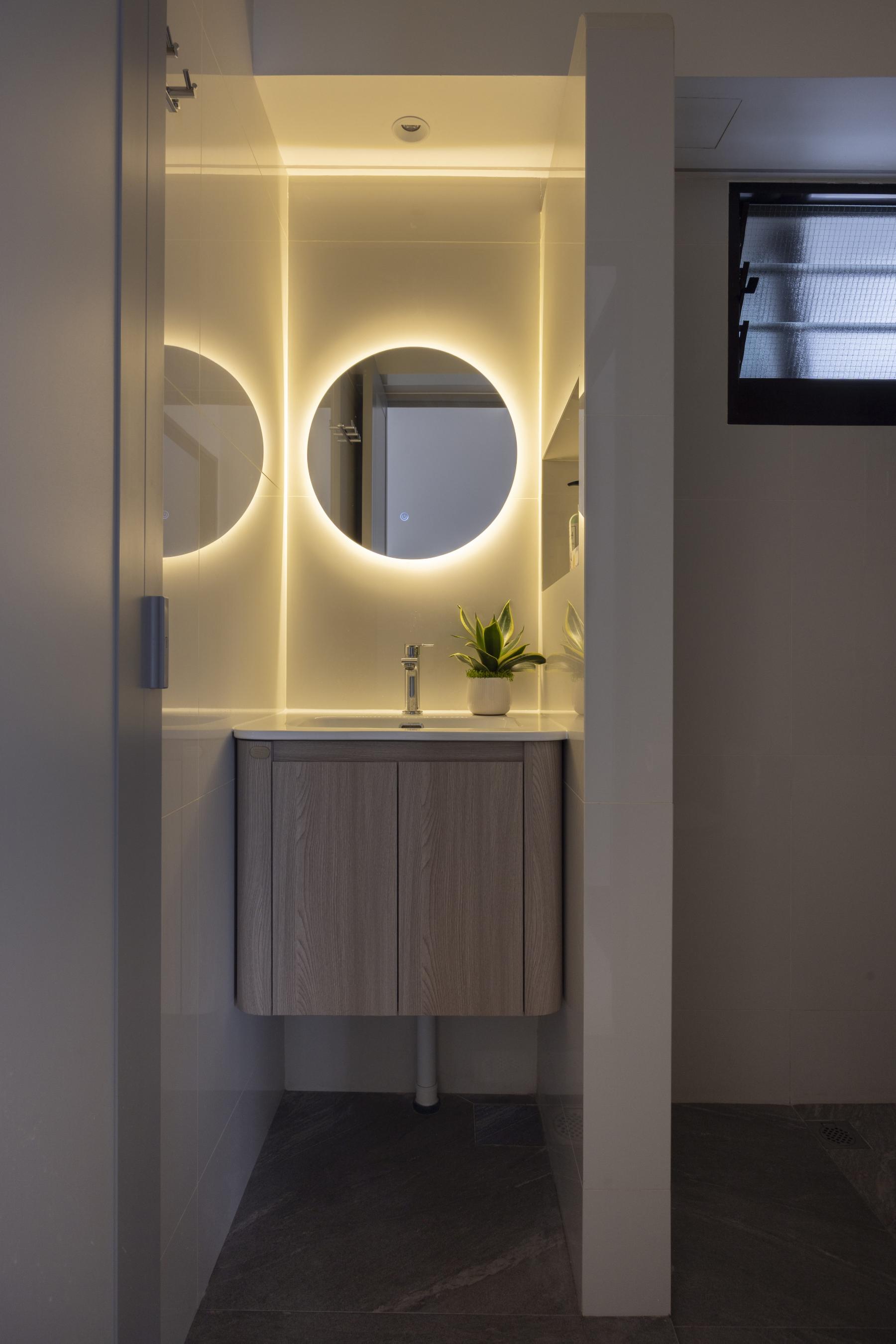 Contemporary Bathroom with Bathroom Sinks and Bathroom Accessories