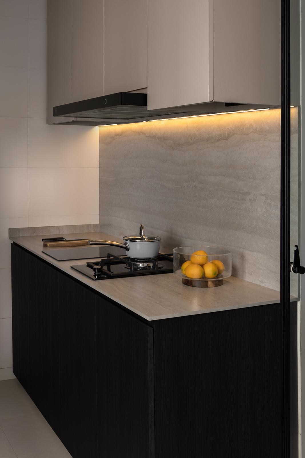 Contemporary Kitchen with Countertop and Homogeneous Tiles