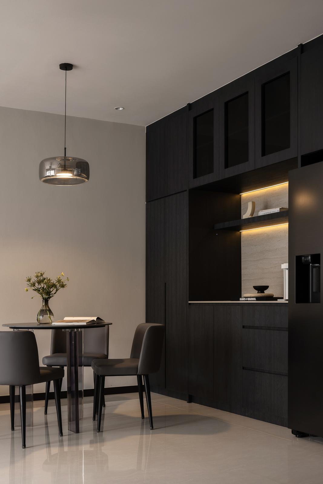 Contemporary Living Room with Countertop and Homogeneous Tiles