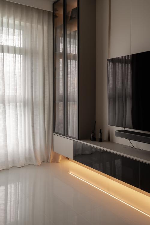Minimalist Living Room at 233A Upper Aljunied Road