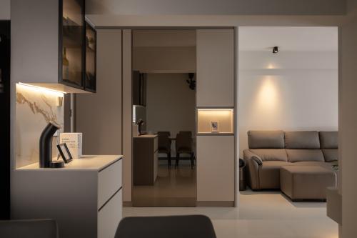 Minimalist Foyer at 233A Upper Aljunied Road