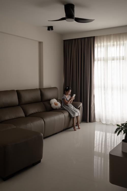 Minimalist Living Room at 233A Upper Aljunied Road