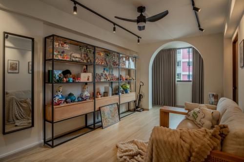 Modern Living Room at 645 Hougang Ave 8