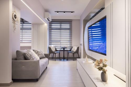 Contemporary Living Room at Yishun Broadwalk