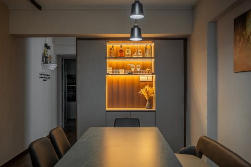 Modern Dining Room at 230 Compassvale Walk