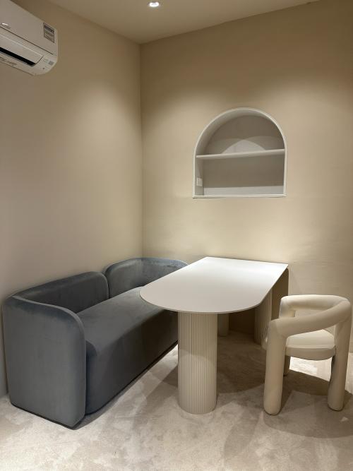 Modern Workstation at Joo Chiat Rd