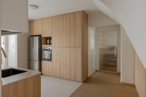 Scandinavian Kitchen at 408 Pasir Ris Drive 6