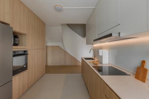 Scandinavian Kitchen at 408 Pasir Ris Drive 6