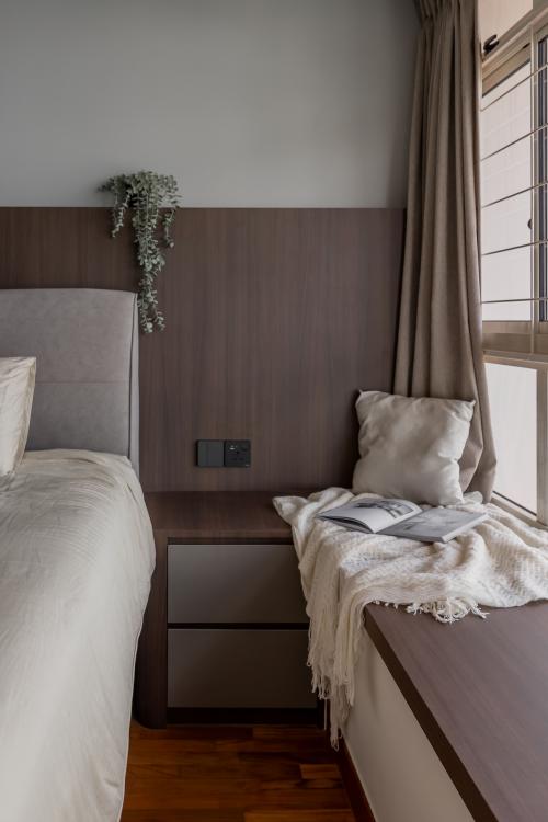 Contemporary Bedroom at Resale 5 Room HDB @ Compassvale Drive