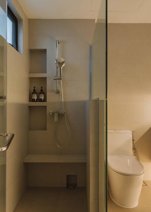 Country Bathroom at Chiltern Park