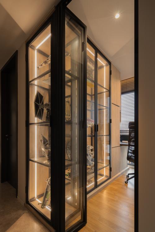 Modern Study at Clavon