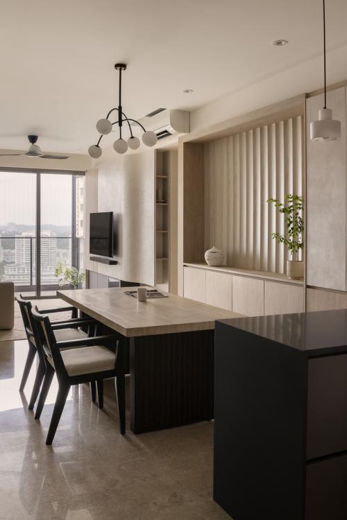 Modern Dining Room at Clavon