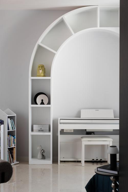 Modern Study at Thomson Three