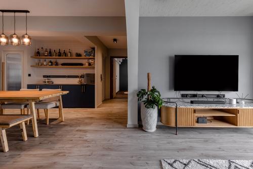 Country Living Room at Waterfront II @ Northshore