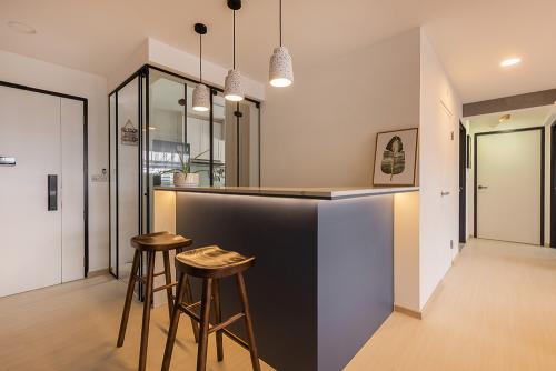Industrial Home Bar at Fernvale Rivergrove
