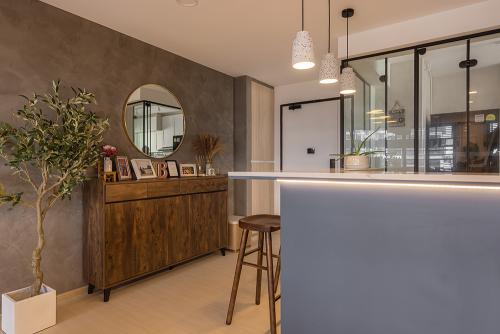 Industrial Foyer at Fernvale Rivergrove