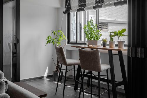 Modern Balcony at Pasir Ris