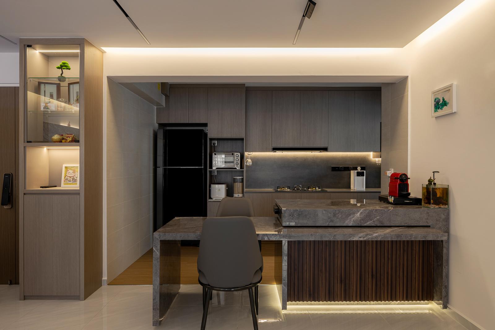 Modern Kitchen with Countertop and Kitchen Island