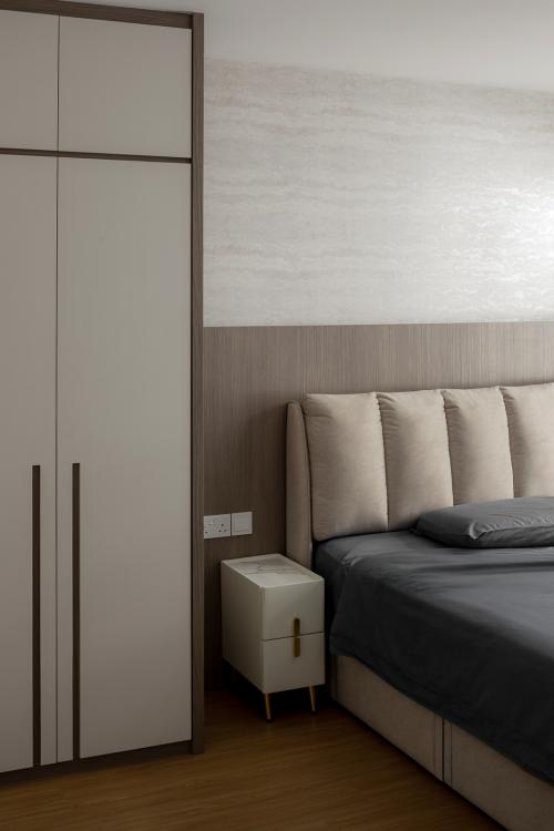 Modern Bedroom at 4-room BTO @  Canberra Link