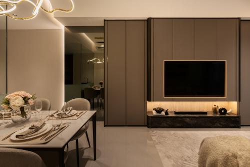 Modern Living Room at Phoenix Avenue