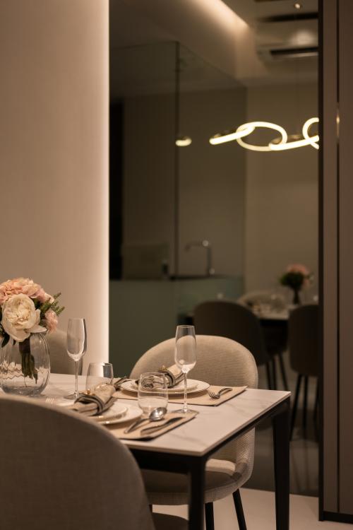 Modern Dining Room at Phoenix Avenue