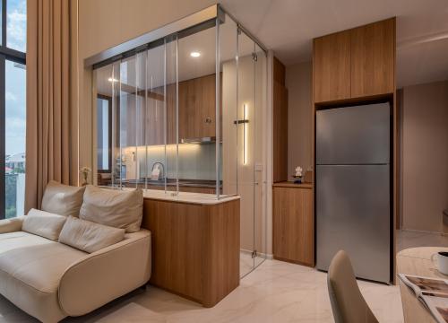 Modern Kitchen at 21 K SUITE PENTHOUSE