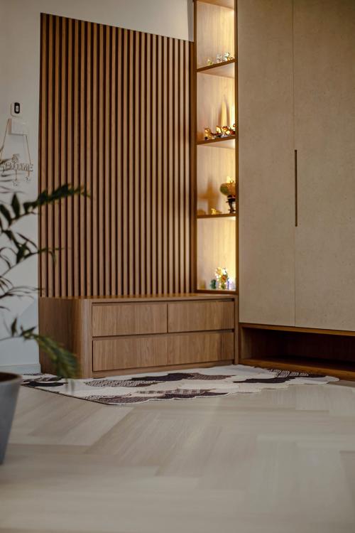 Eclectic Foyer at Sengkang