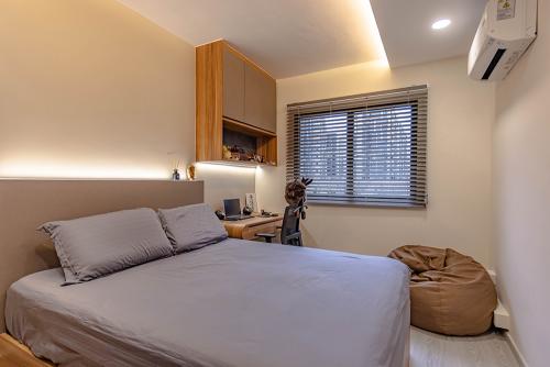 Eclectic Bedroom at Sengkang