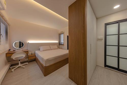 Eclectic Bedroom at Sengkang