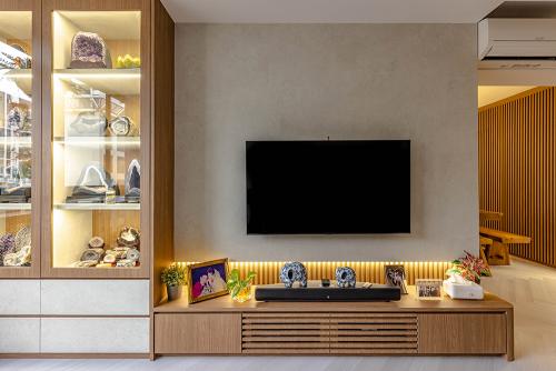 Eclectic Living Room at Sengkang