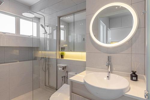 Scandinavian Bathroom at Pasir Ris