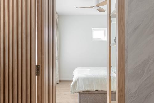 Scandinavian Bedroom at Pasir Ris