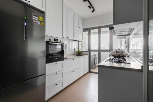 Transitional Kitchen at Northshore Cove