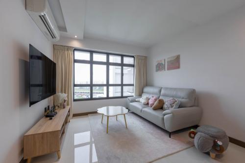 Modern Living Room at Compassvale Helm @ Sengkang