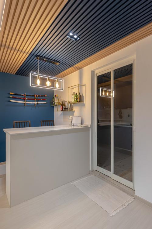 Modern Home Bar at Hougang Parkedge