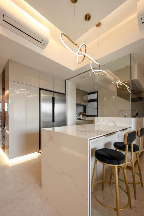 Modern Home Bar at Fourth Avenue Residences
