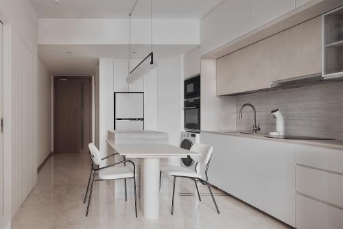 Minimalist Kitchen at Icon Residence