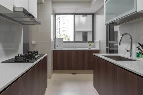 Modern Kitchen at Arc @ Tampines