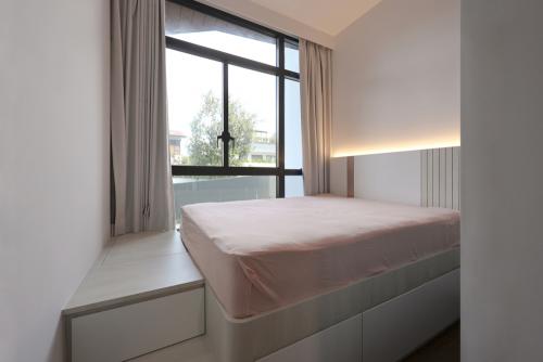 Modern Bedroom at Daintree Residence
