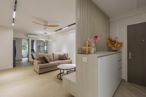 Modern Foyer at Kim Keat