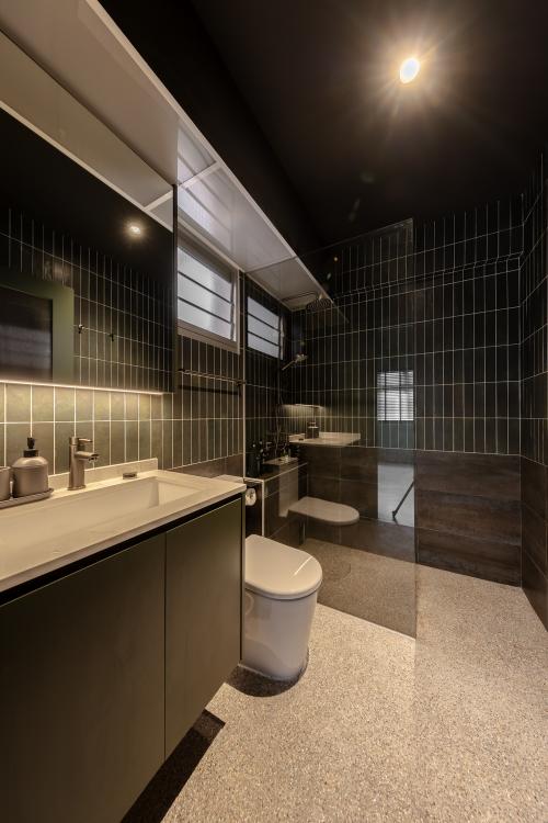 Modern Bathroom at Tampines Greencourt