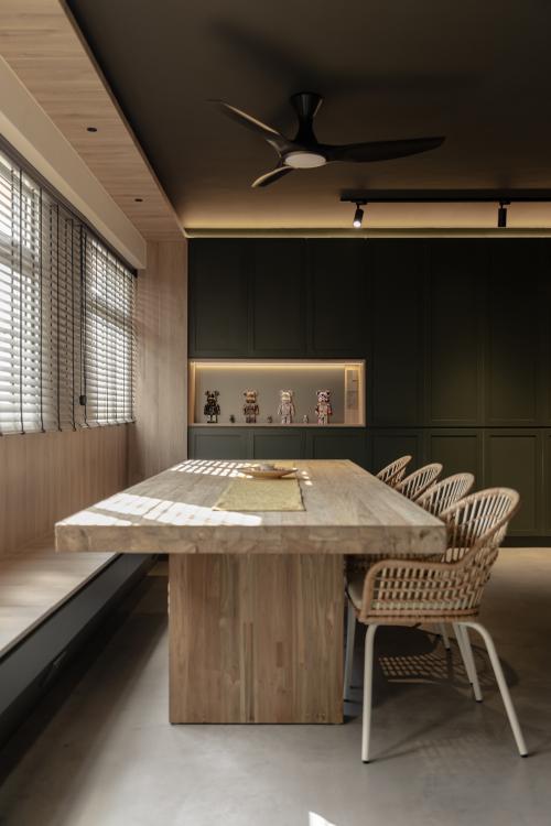 Modern Dining Room at Tampines Greencourt