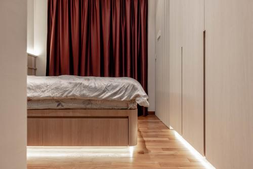 Asian Bedroom at Novena Regency