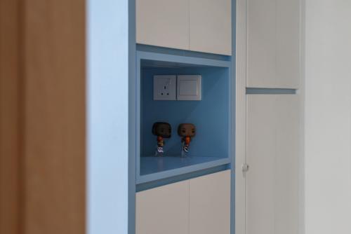 Modern Foyer at Kallang Breeze