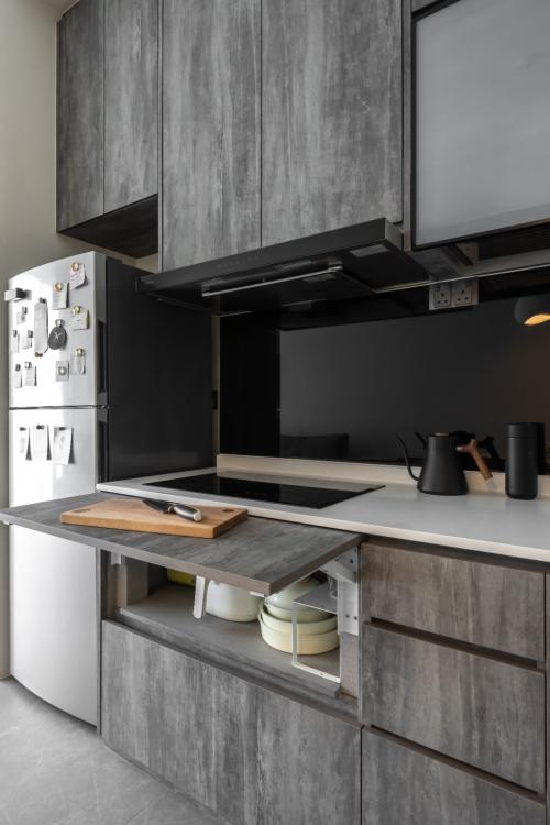 Contemporary Kitchen at Boathouse Residence