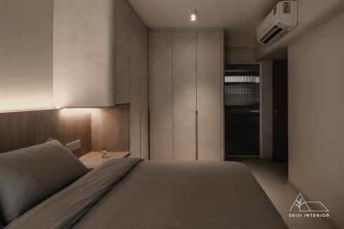 Minimalist Bedroom at 306A Tengah
