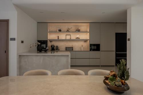 Modern Dining Room at Clover Park