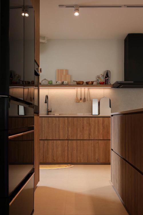 Minimalist Kitchen at Tampines GreenVines