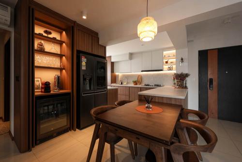 Modern Dining Room at Ghim Moh Edge